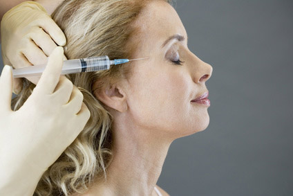 Injections d’Acide Hyaluronique : sont-elles dangereuses pour la santé ?